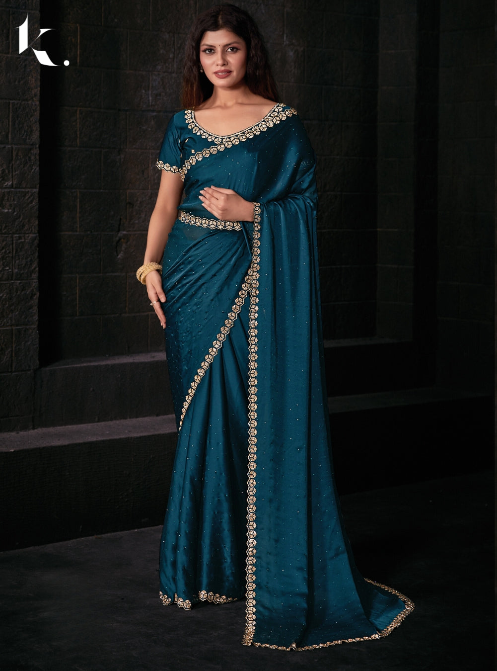 Bridesmaid Saris. Simple, but cute! Definitely in a different color. Maybe  corresponding with the colors … | Bridesmaid saree, Indian bridesmaid  dresses, Bridesmaid