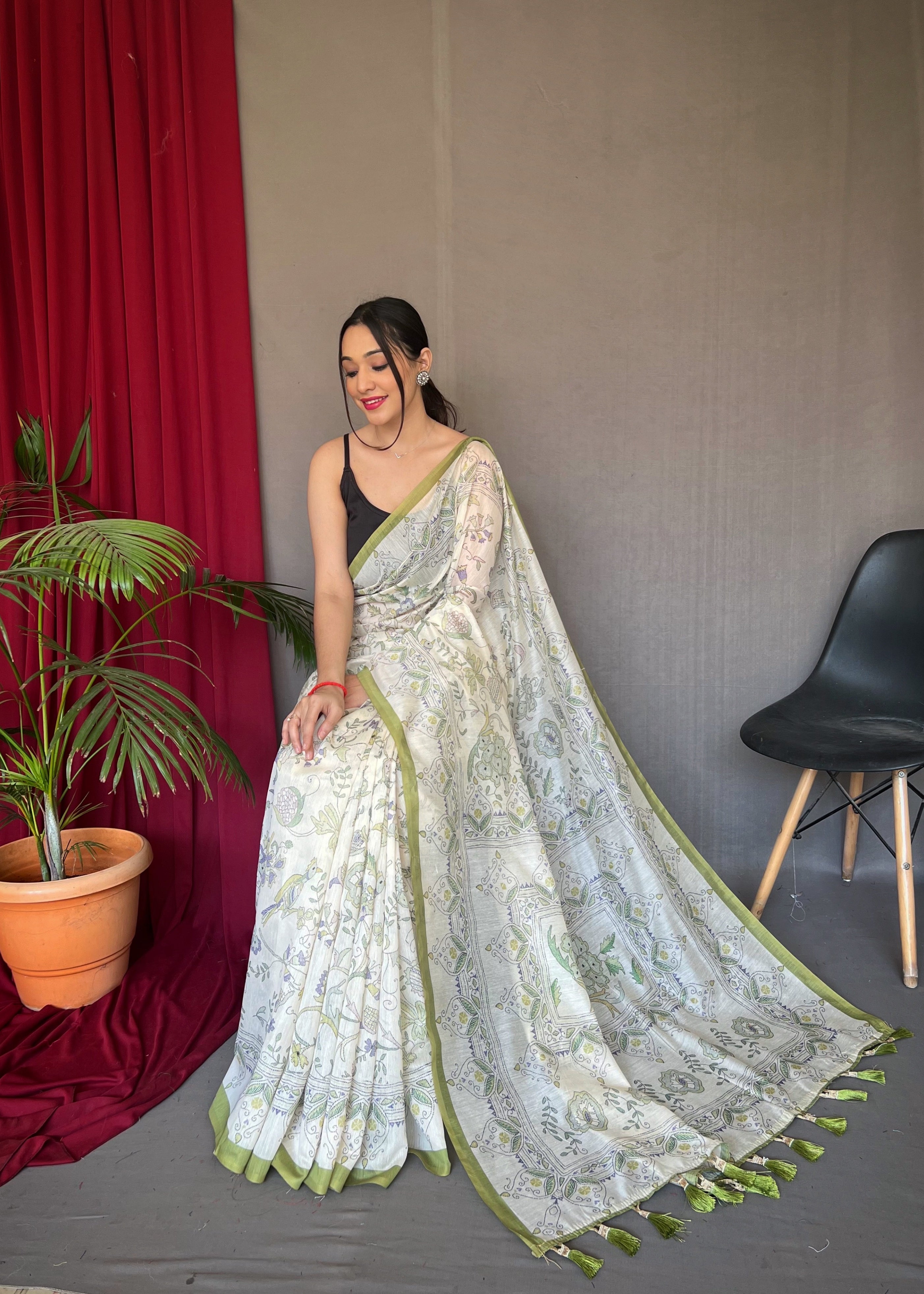 White And Green Soft Cotton Kalamkari Traditional Print Casual Comfort Saree.