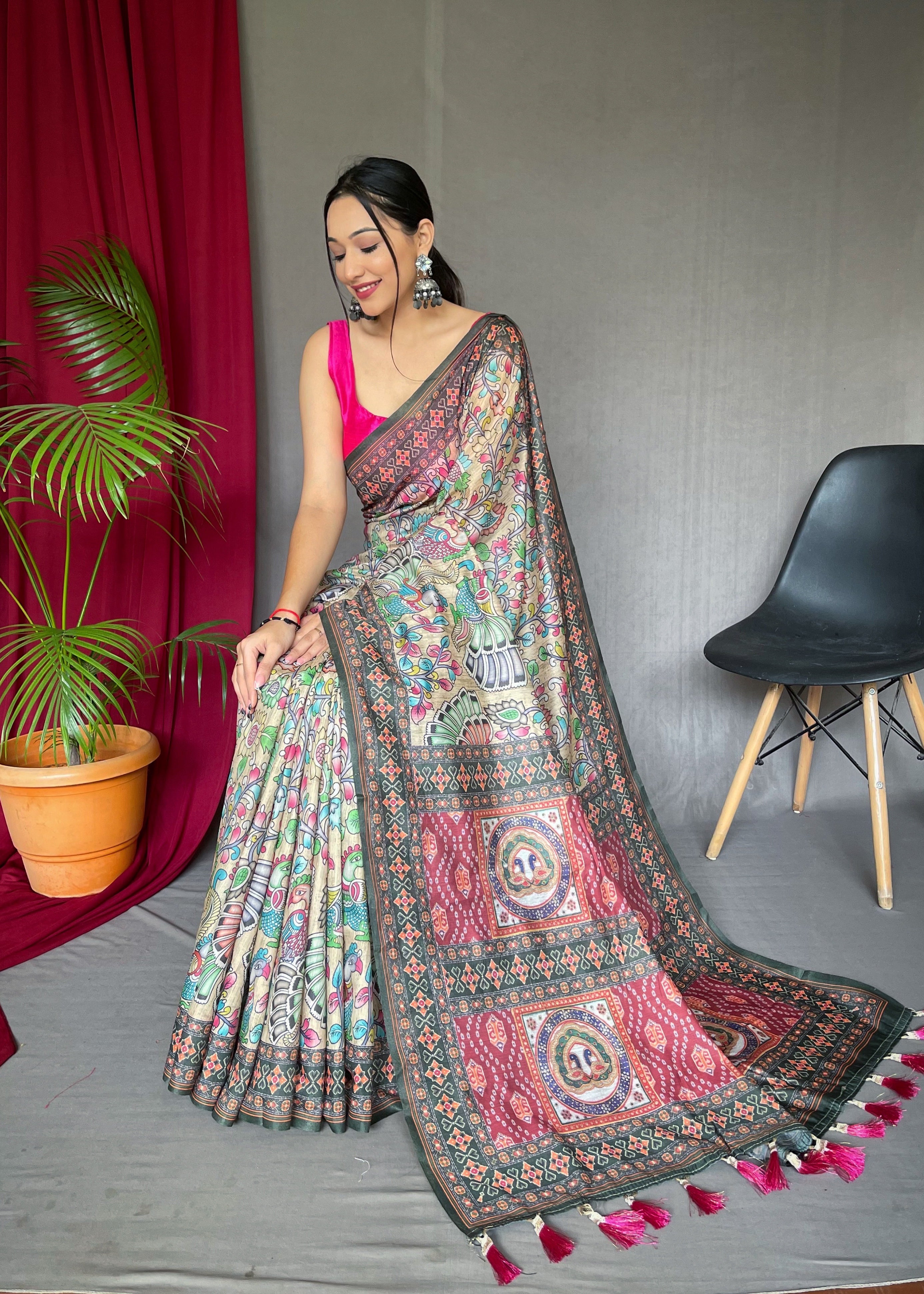 White Soft Cotton Kalamkari Digital Print Casual Wear Saree.