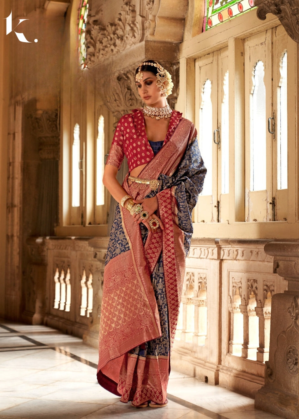 Navy Blue Soft Silk Banarasi Pattern Zari Wedding Wear Saree - Ikonikbez