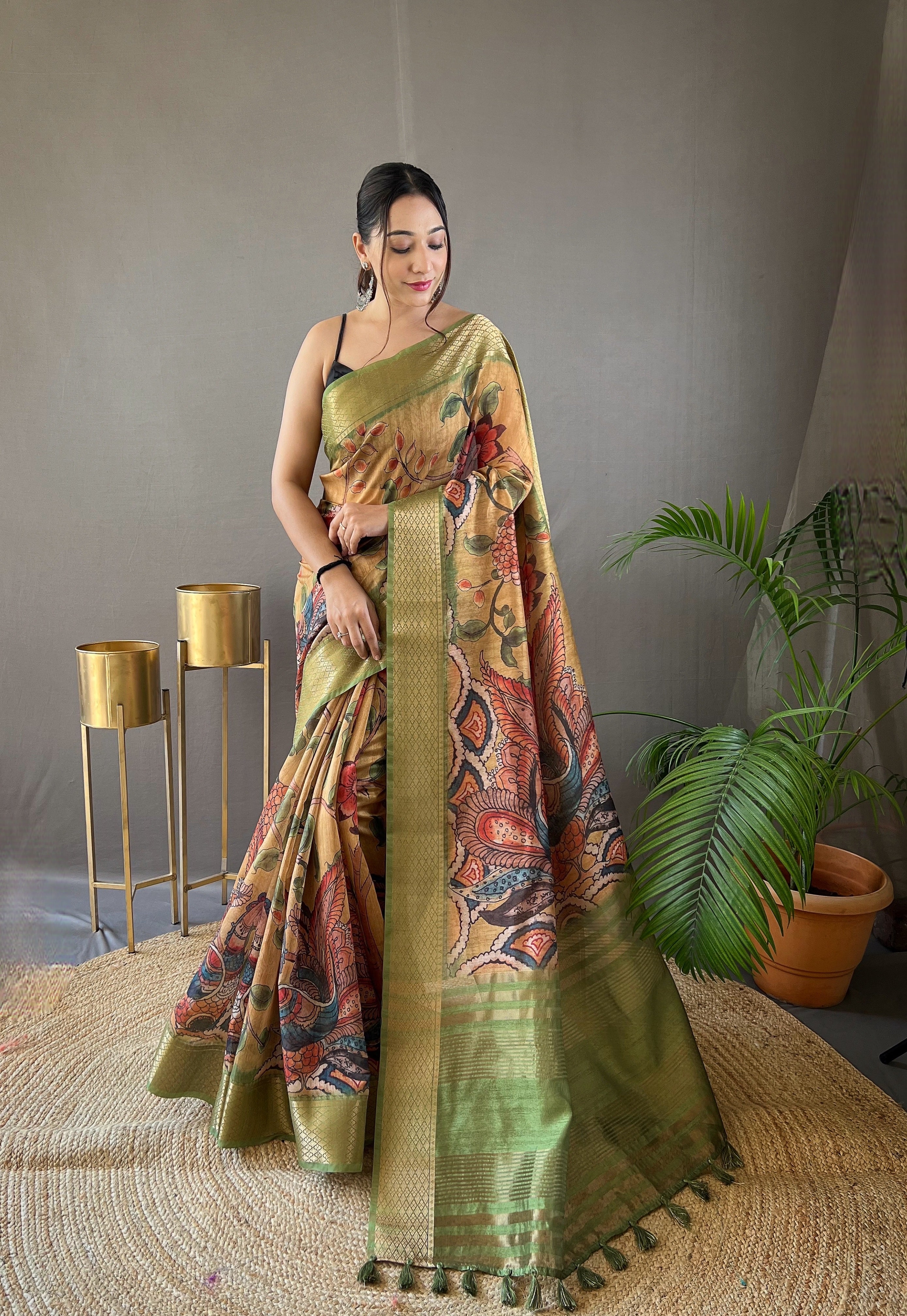 Yellow Classic Soft Cotton Tussar Silk Floral Traditional Print Saree.